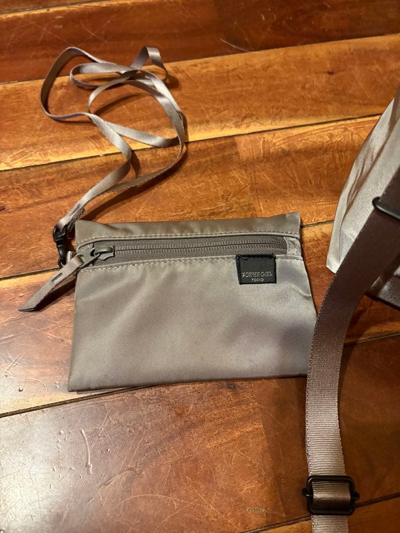 ポーター　シェル　ショルダーバッグ　カーキグレー