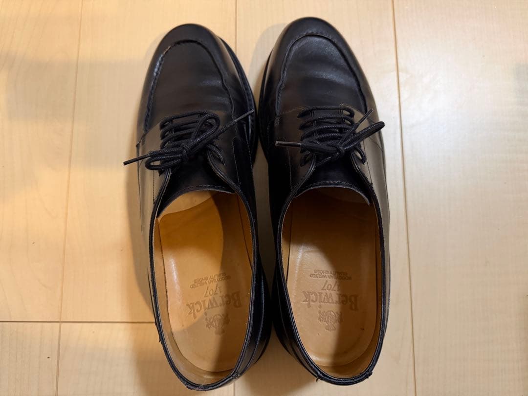 【美品】Berwick バーウィック Uチップ 4477 8.5黒 ビブラム