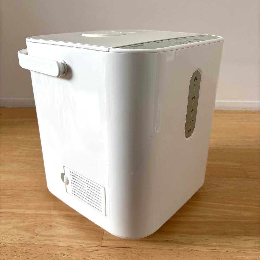 【超美品】TOSHIBA スチーム加湿器 TKA-S45A　東芝　ホワイト