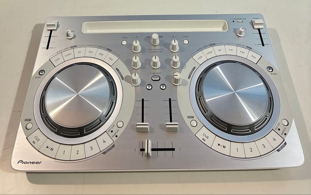 マ*歯様 Pioneerパイオニア　 DDJ-WEG03ーW　コントローラー