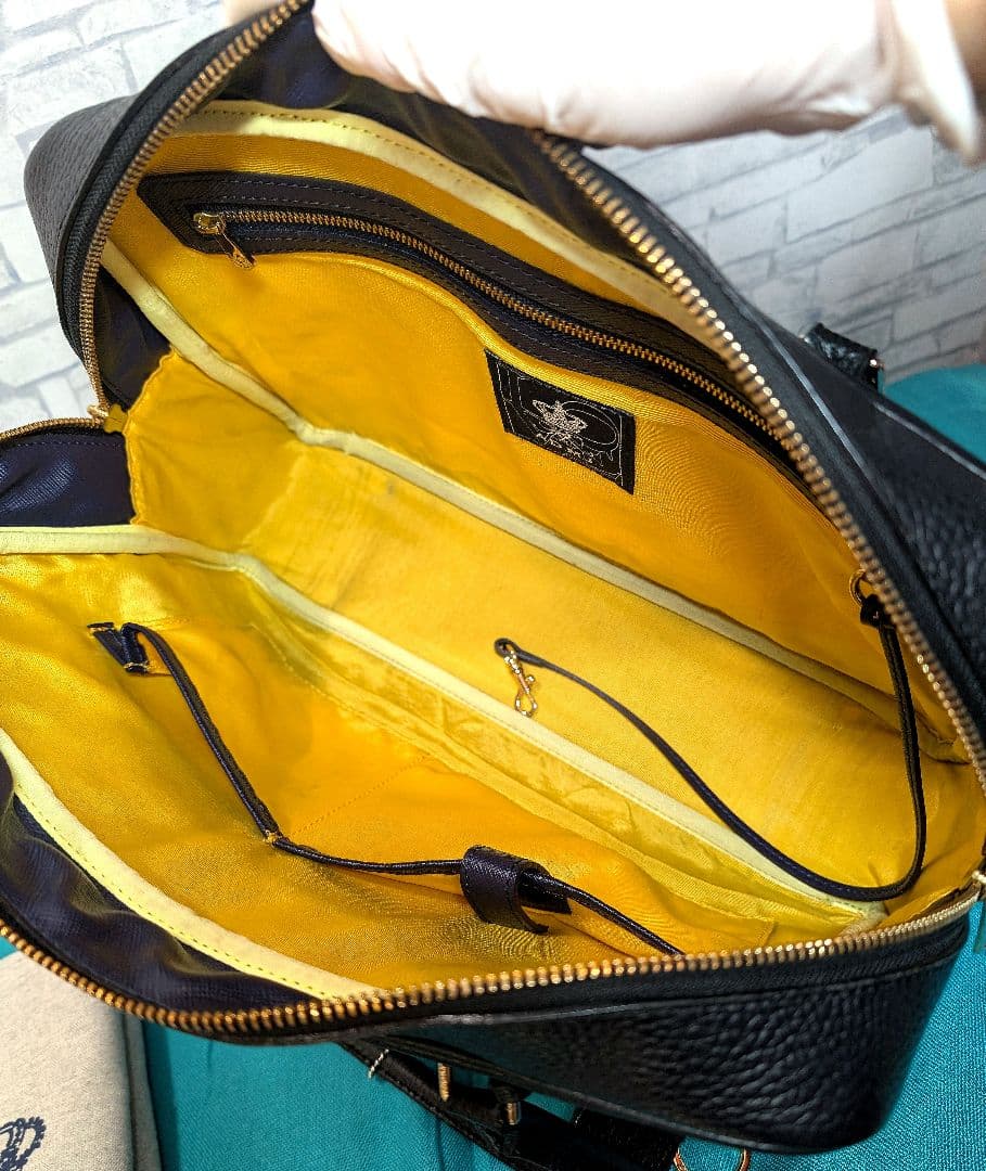 ♥美品♥AＤＭJ ショルダーバッグ レザー A4 通勤通学 ブラック