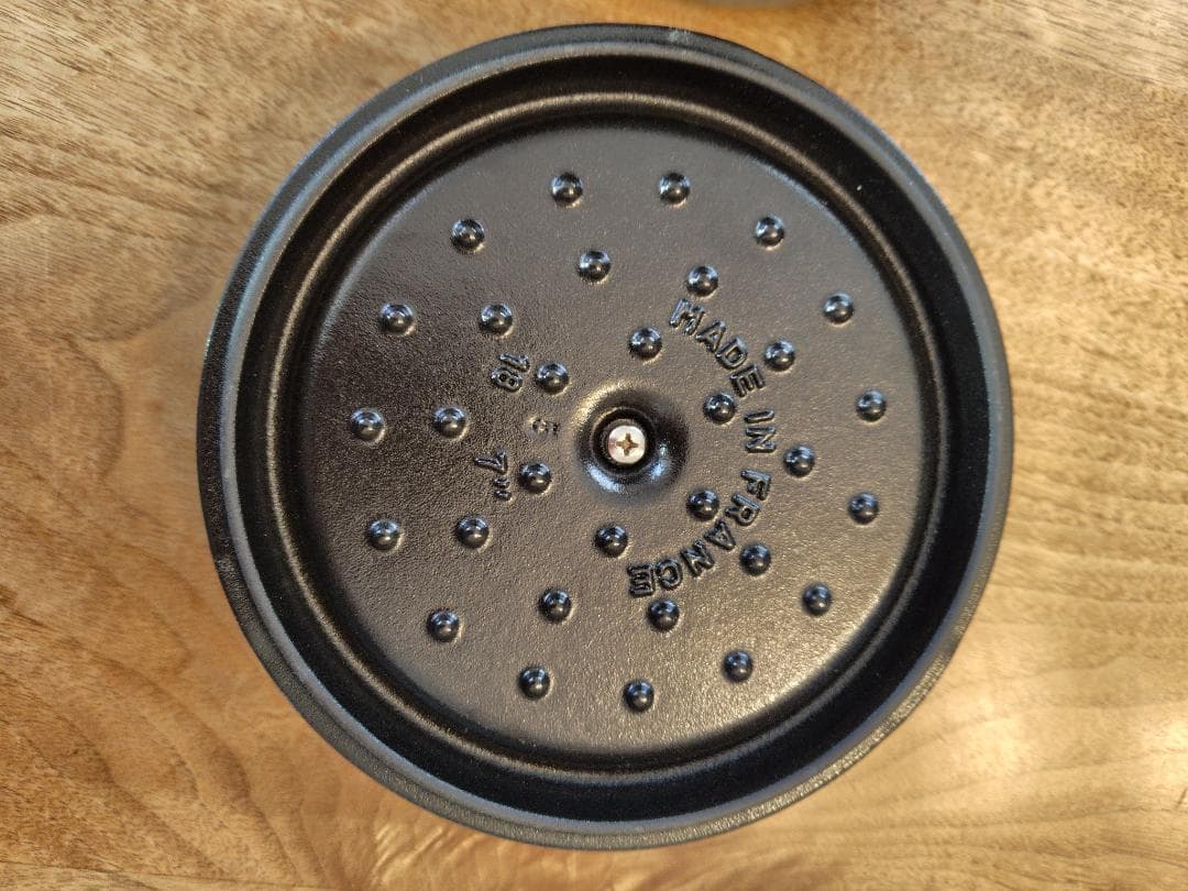 ストウブ　ピコ　ココット　ラウンド　グレー　18cm　未使用品