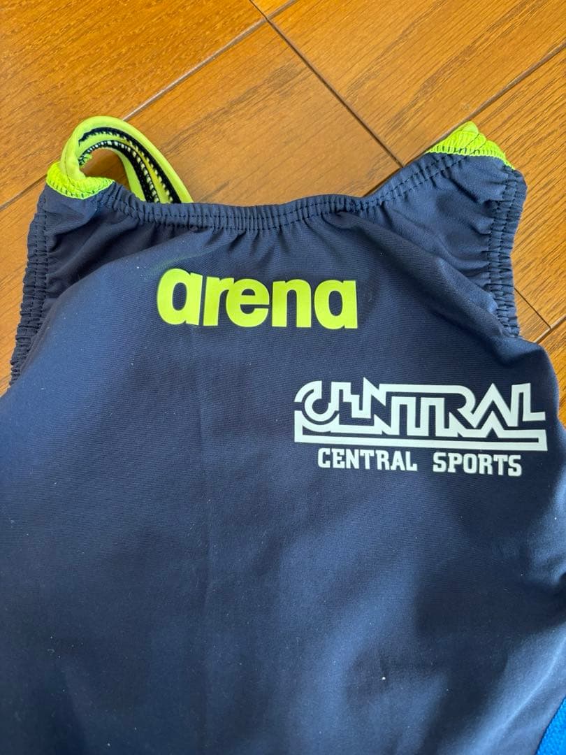 セントラル　選手　水着　140