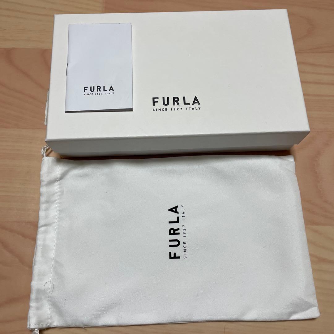 [新品未使用] FURLA カメリア XLラウンドファスナー長財布