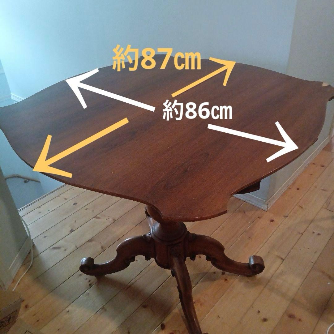 雰囲気ある佇まい✨カードテーブル　お部屋作りや店舗什器にも✨