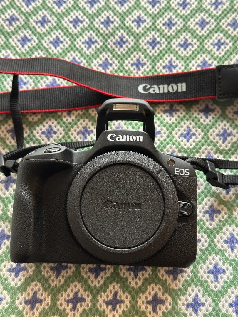 【美品】Canon EOS R50 ダブルズームキット ブラック