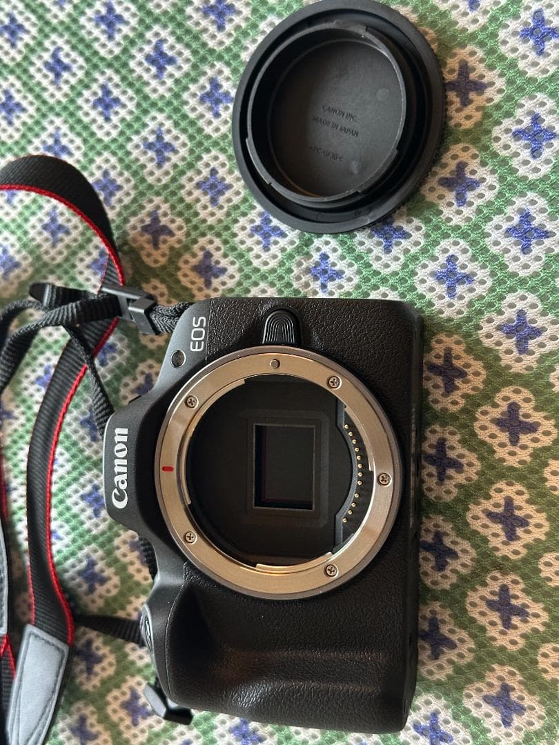 【美品】Canon EOS R50 ダブルズームキット ブラック