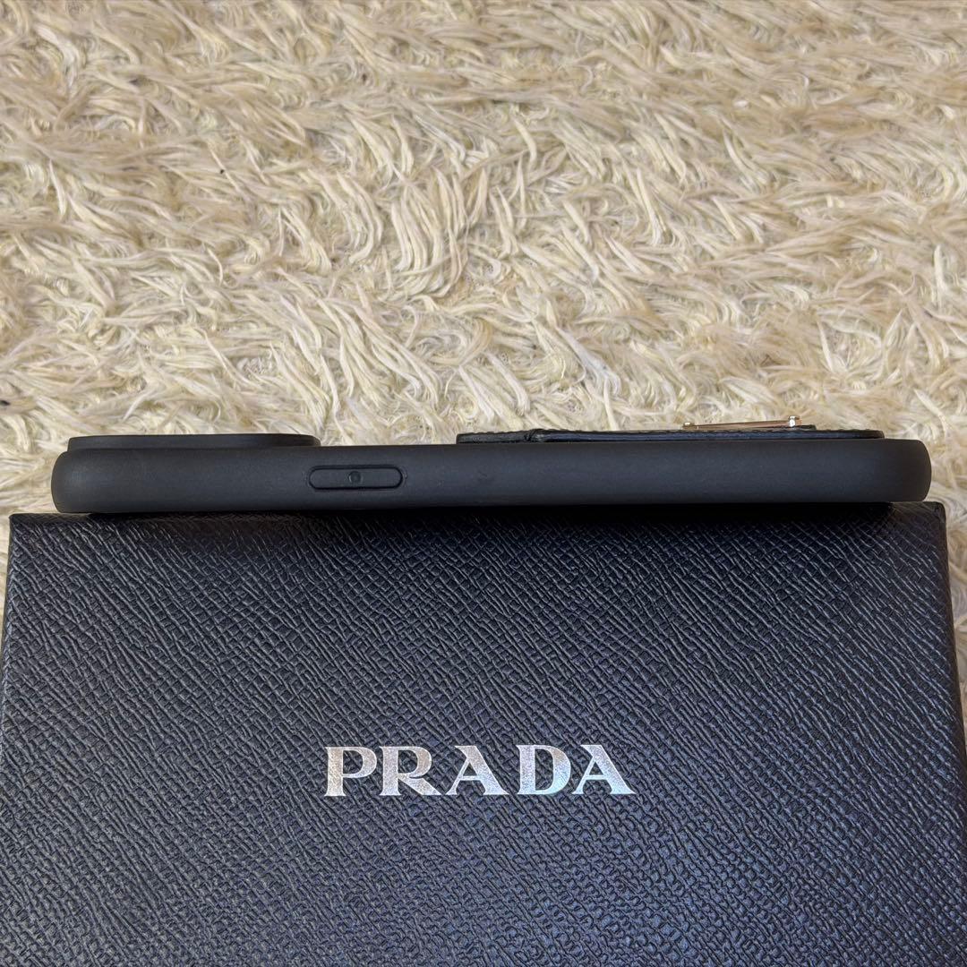 ☆極美品☆PRADA プラダ　iPhoneケース サフィアーノレザー　三角ロゴ