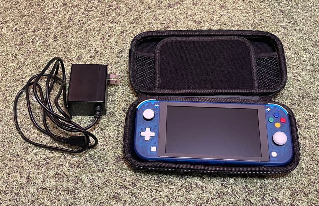 Nintendo Switch Lite クリアブルー　【カスタム品】