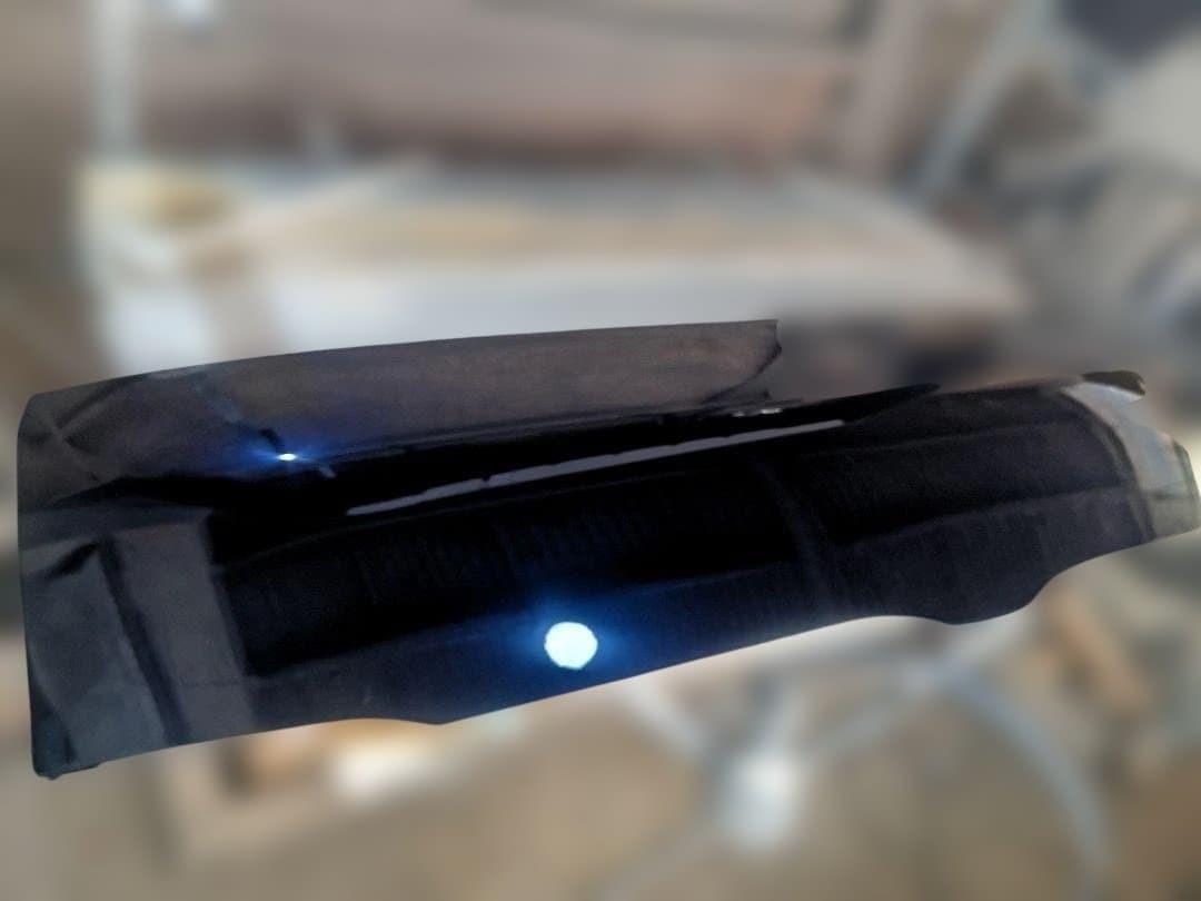 ハイエース200系ナロー純正ボンネットスムージング加工塗装。引き取り限定