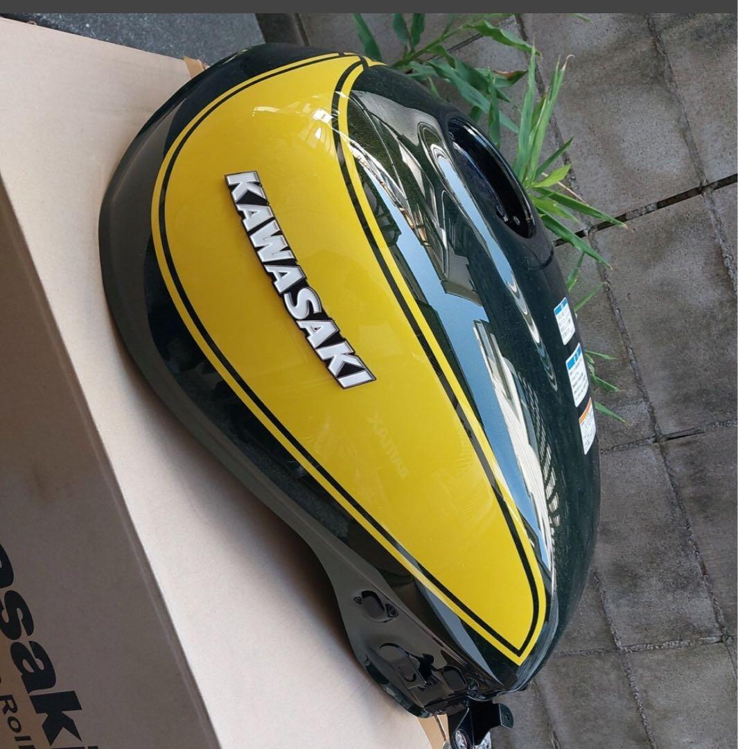 KAWASAKI タンク イエローボールエディション