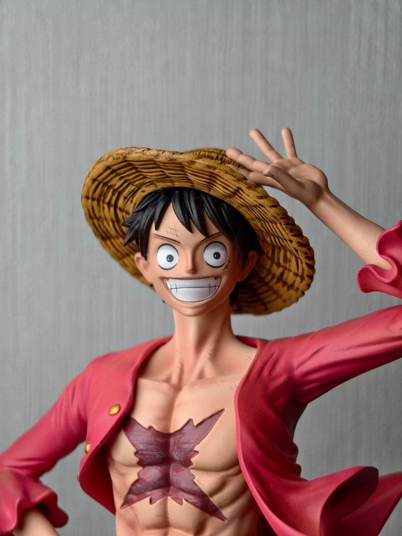 ワンピース モンキー・D・ルフィ フィギュア 樹脂製