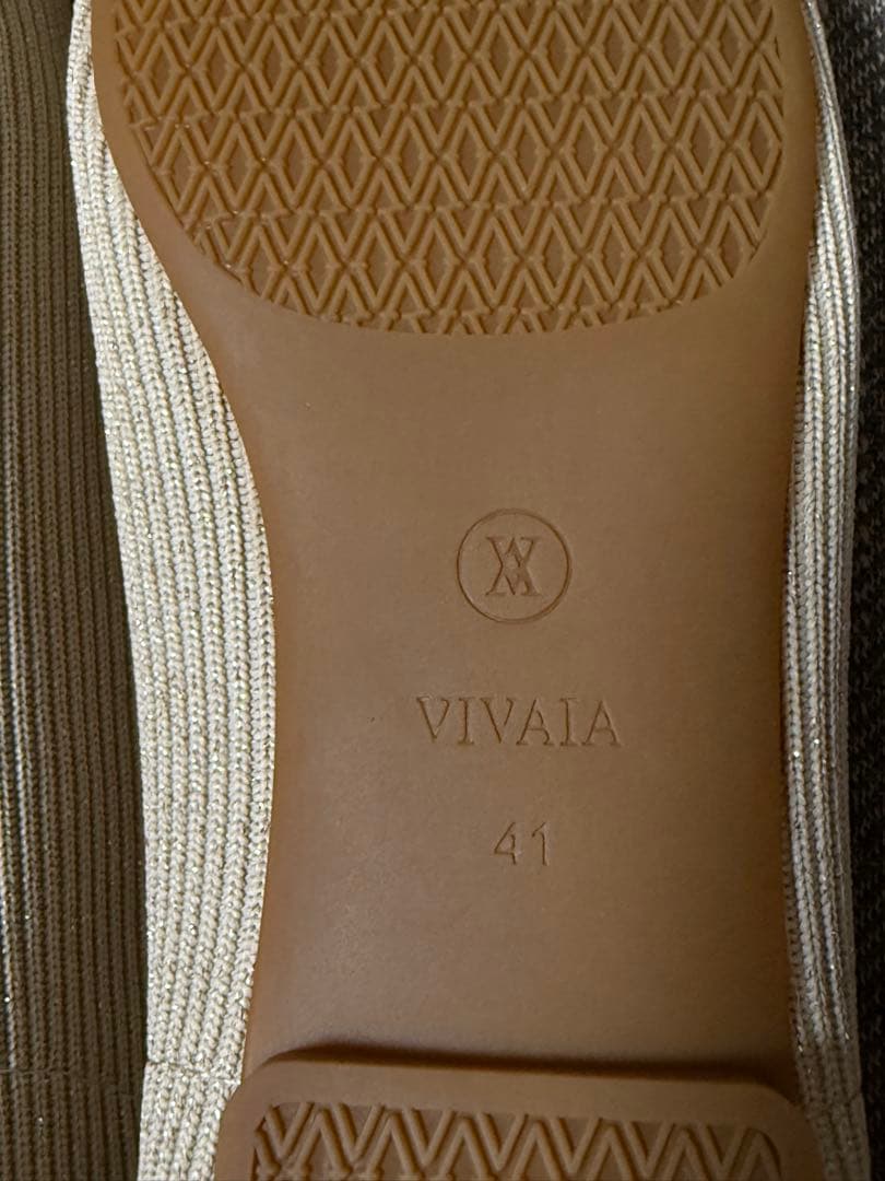 VIVAIAフラットシューズ　ゴールドラメ　41