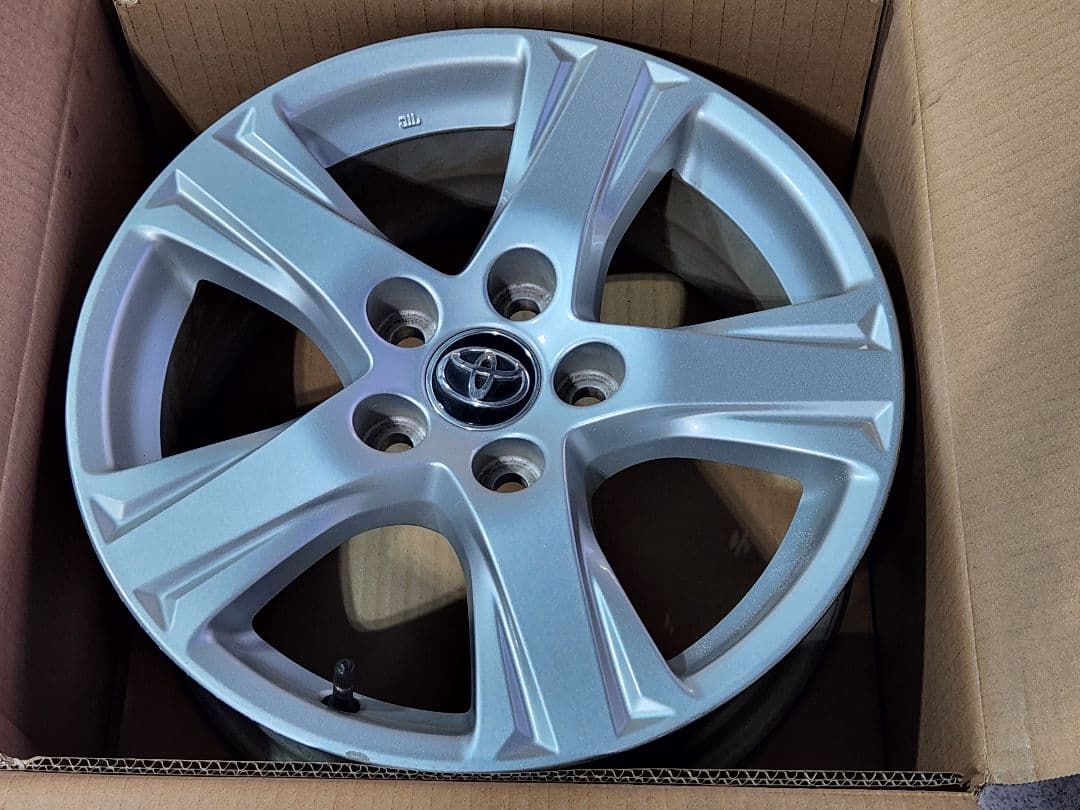 トヨタ アルファード純正16インチ アルミホイール スタッドレス用