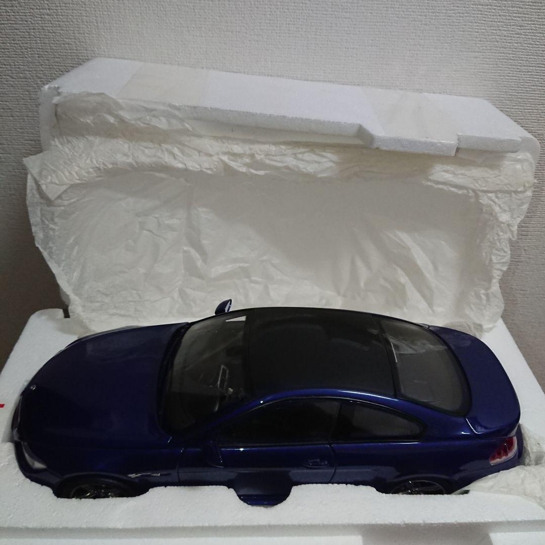 ディーラー別注1/18京商BMWm6