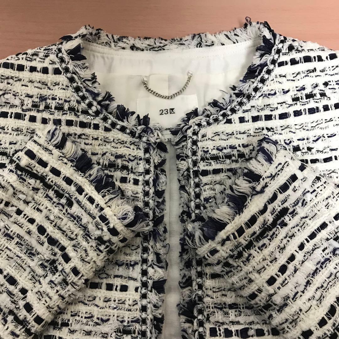 【美品】 23区 　ノーカラージャケット ツイード　白×紺 サイズ32