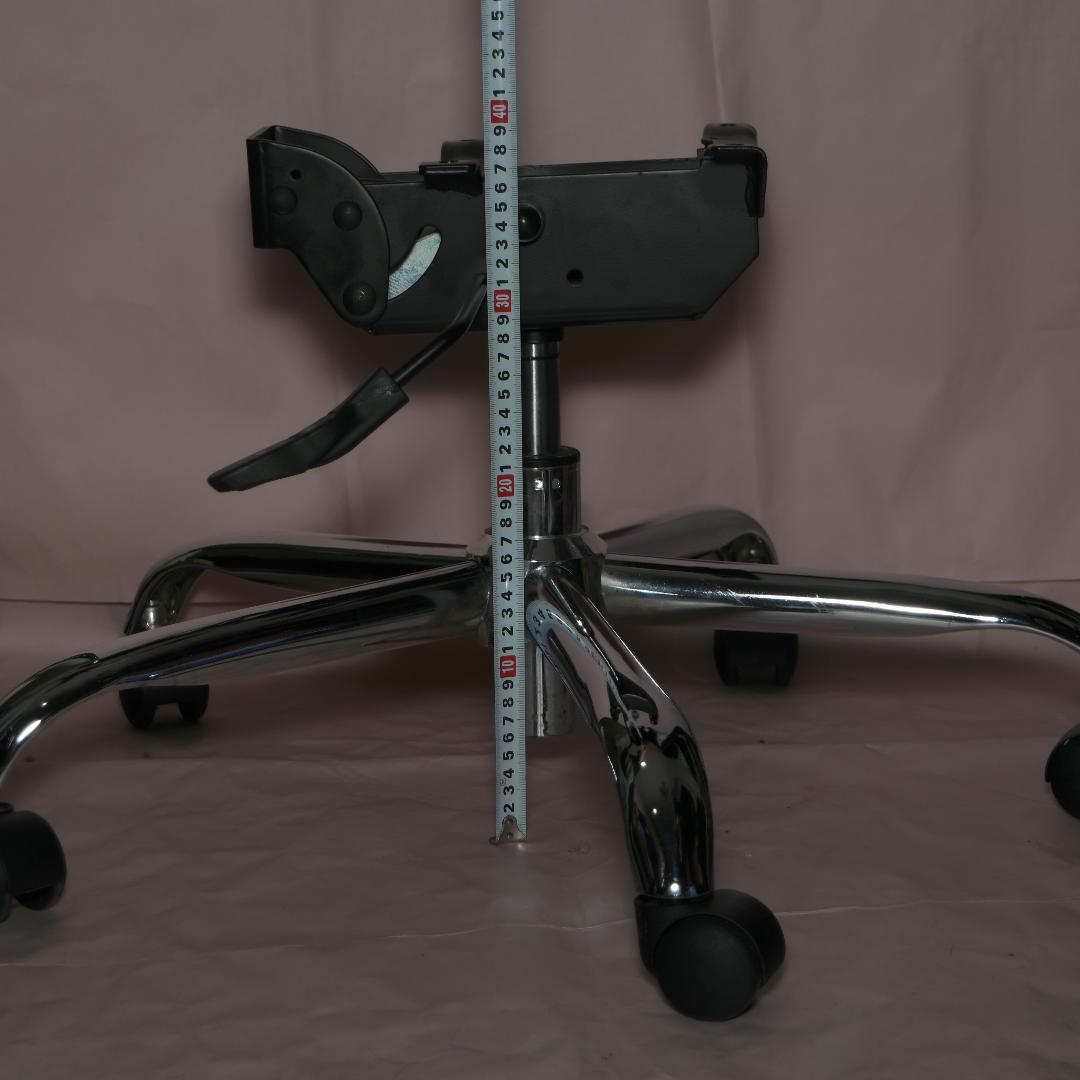 ニトリ オフィスチェア脚 背もたれの高さと角度を調整可能 | 椅子の5つの光線