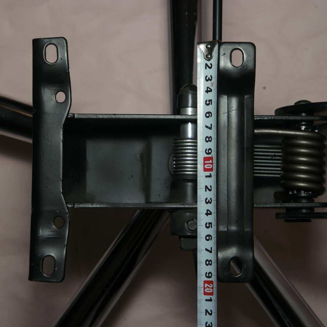 ニトリ オフィスチェア脚 背もたれの高さと角度を調整可能 | 椅子の5つの光線