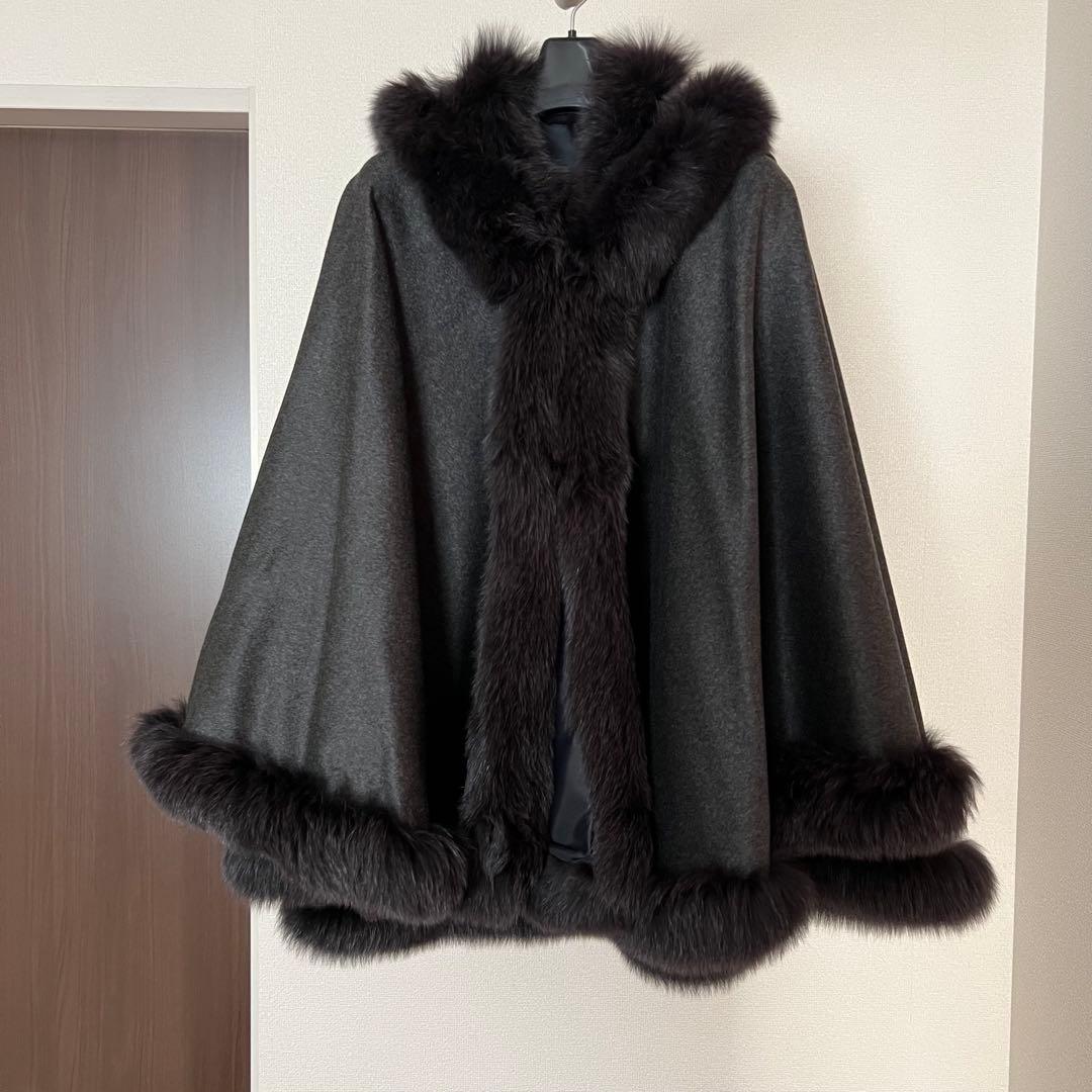 新品未使用イタリア製カシミヤ ケープ コート　ポンチョ サガファー ￼フォックス