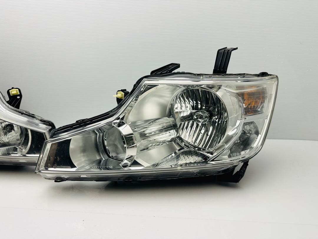ステップワゴン スパーダ HID ヘッドライトKOITO 100-22013