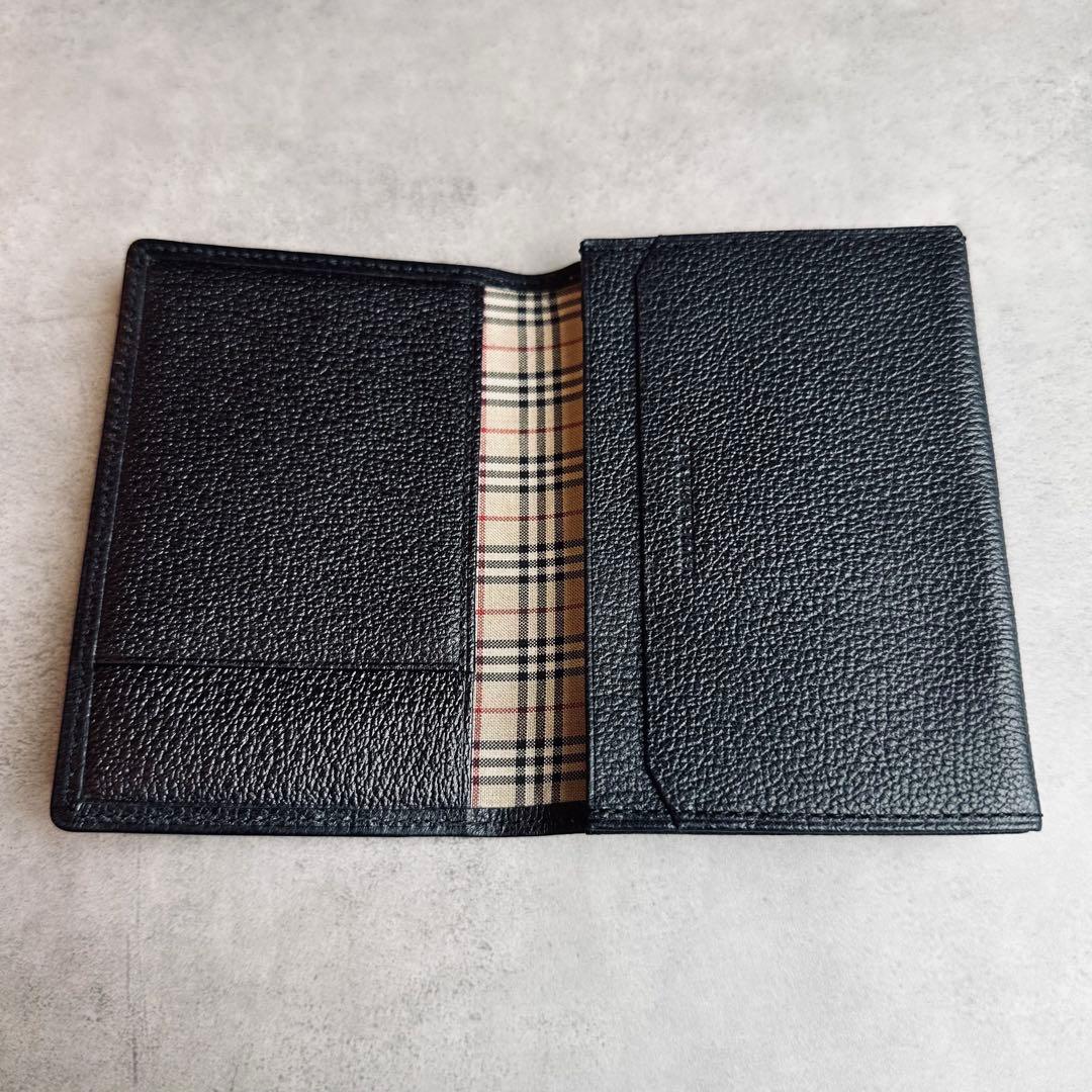 BURBERRY ノバチェック エンボスロゴ シボ革 レザー名刺入れ