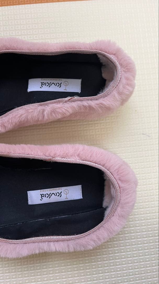 シューシャsciuscia TRAGARA ファー 38 ピンク