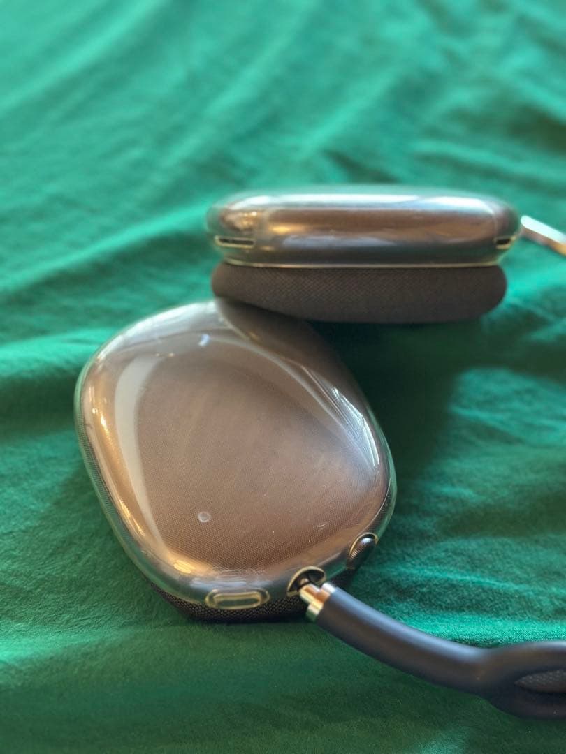 AirPods Max 専用ケース付き