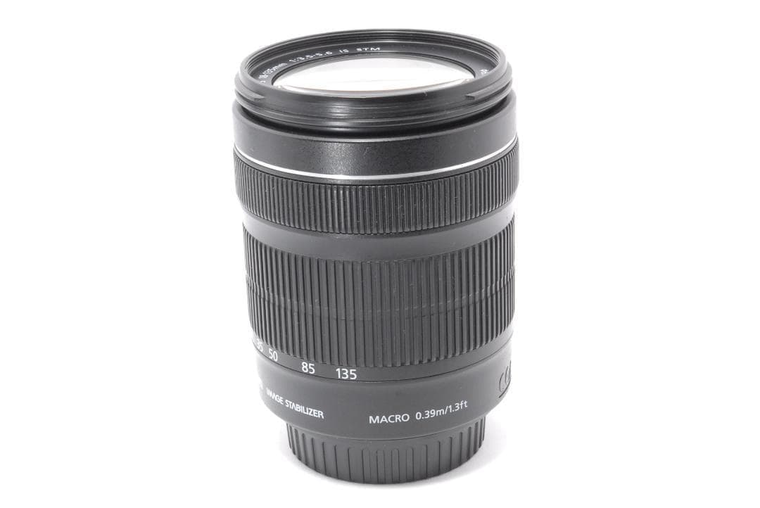極美品　Canon EF-S 18-135mm f/3.5-5.6 IS STM