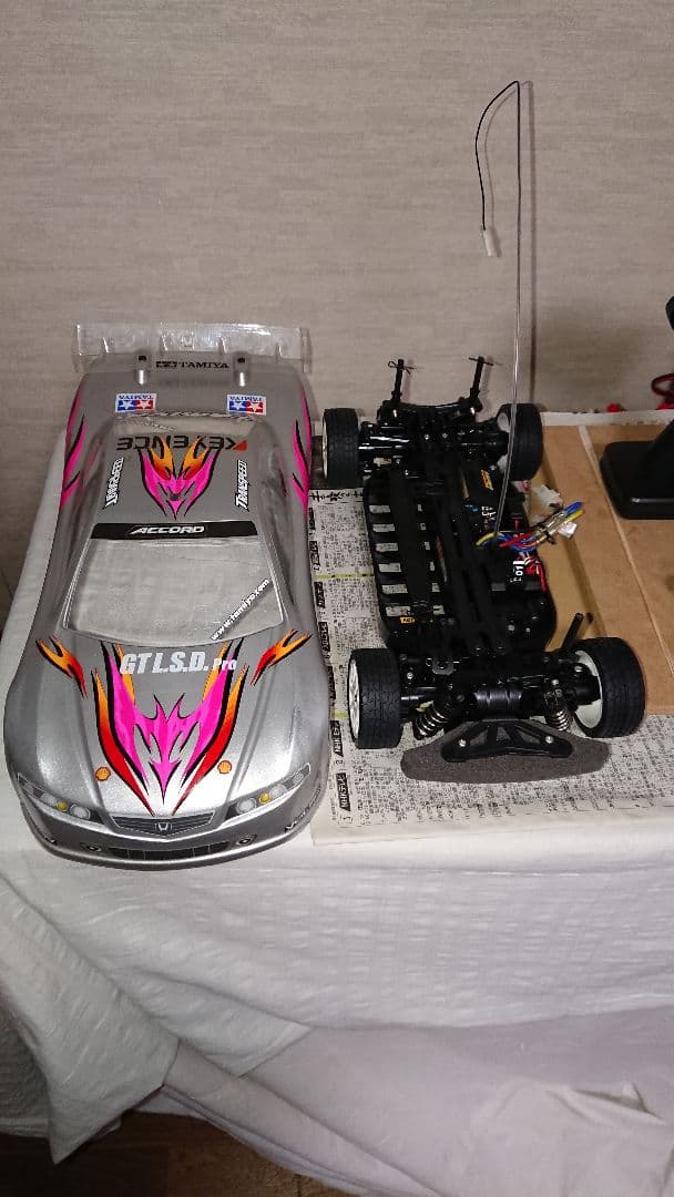 タミヤTT-01未走行セットTRF仕様汎用ボディ附属