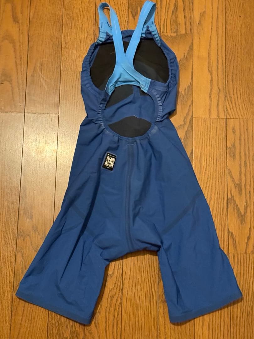 美品　最新　アリーナ　高速水着　競泳水着　アクアフォースストーム　MF M-S