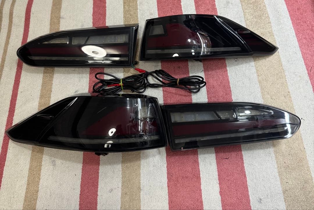 カローラクロス スモーク テールランプ テール