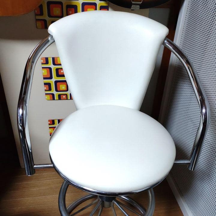 カウンターチェアー・３つまでＯＫ