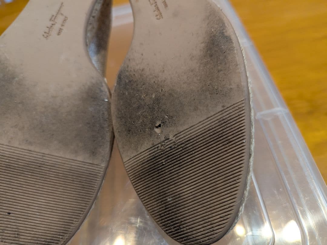 【美品】サルヴァトーレフェラガモ　パンチング　エスパドリーユ　パンプス　ホワイト