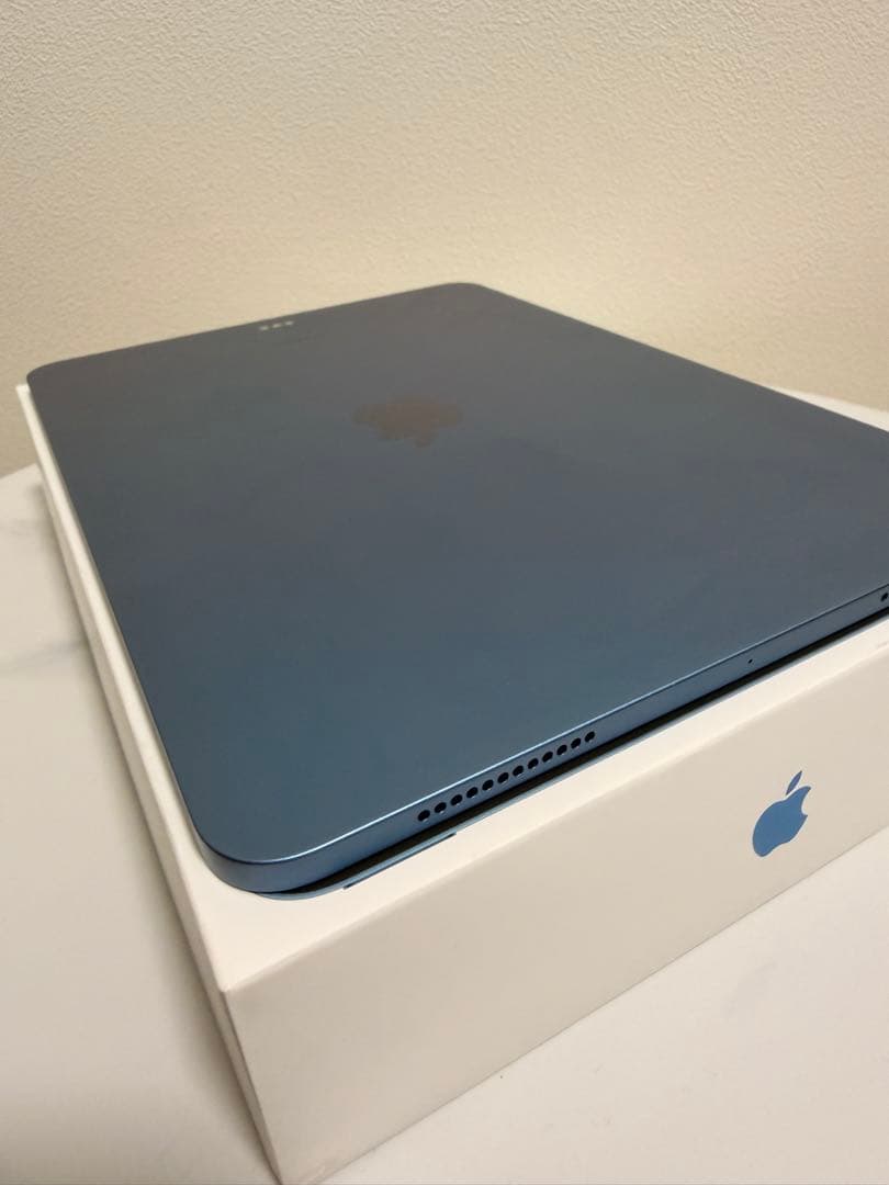 iPad Air 第5世代　Wi-Fiモデル　64GB ブルー