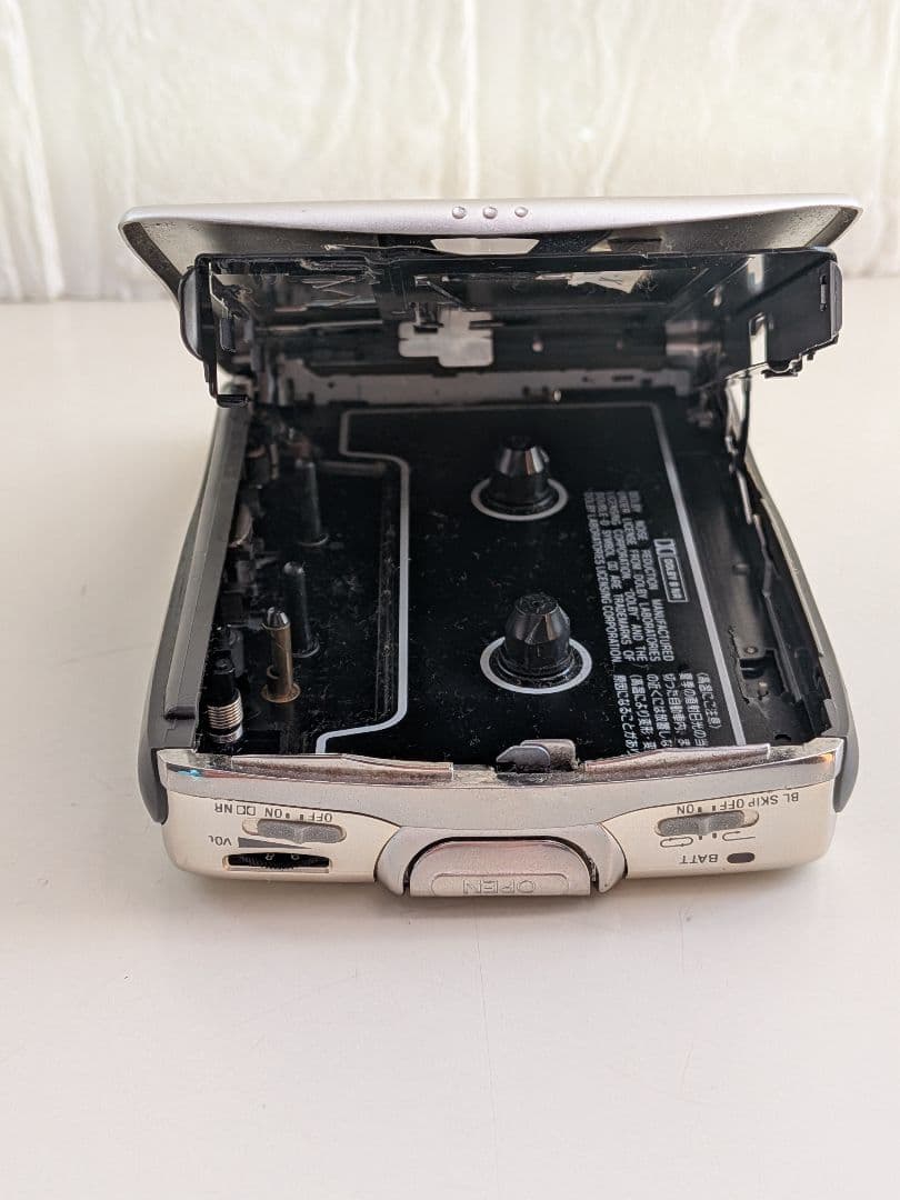 ソニー SONY カセットウォークマン WM-EX2 充電器・ガム電池付 整備品