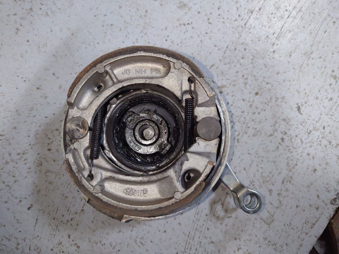 スーパーカブプロ【フロントホイール】+【ブレーキパネル】