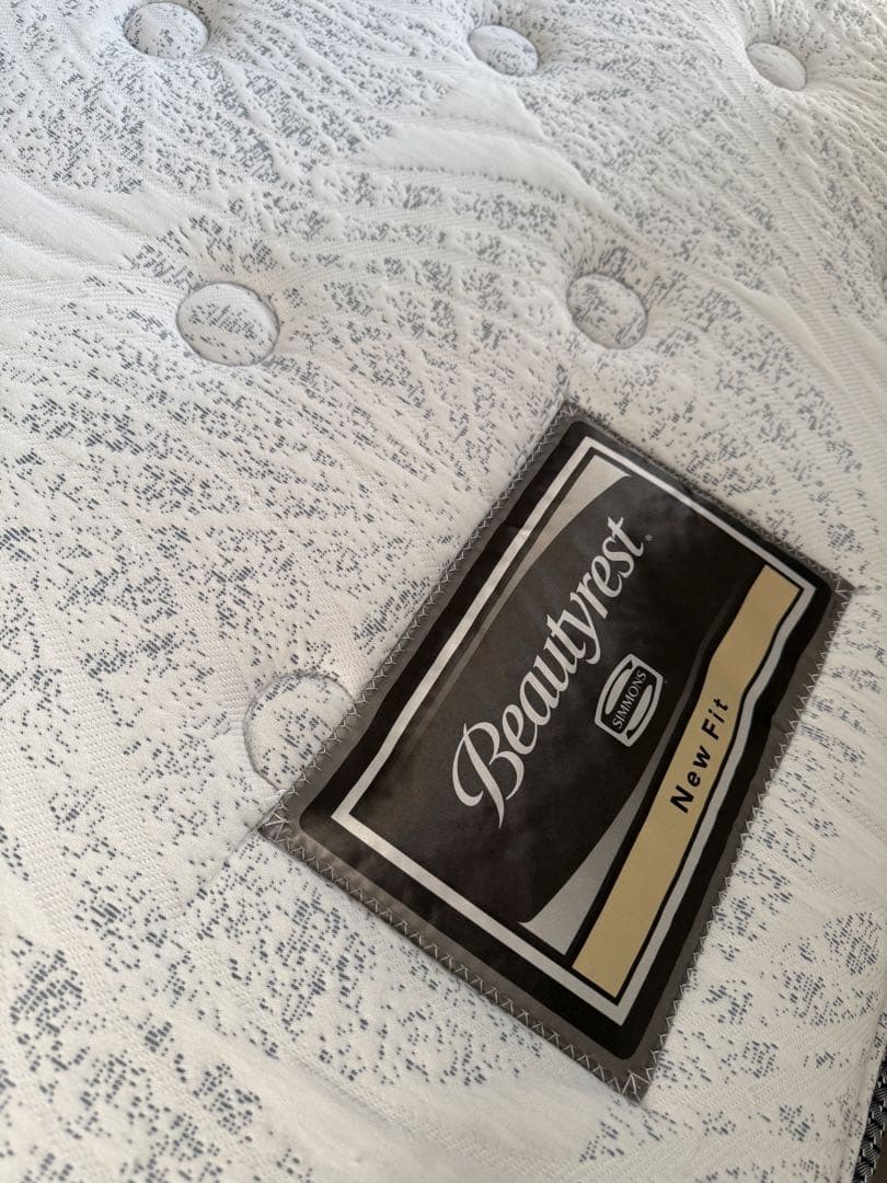 シモンズ 6.5インチ ニューフィット スイートユーロトップ クイーンマットレス