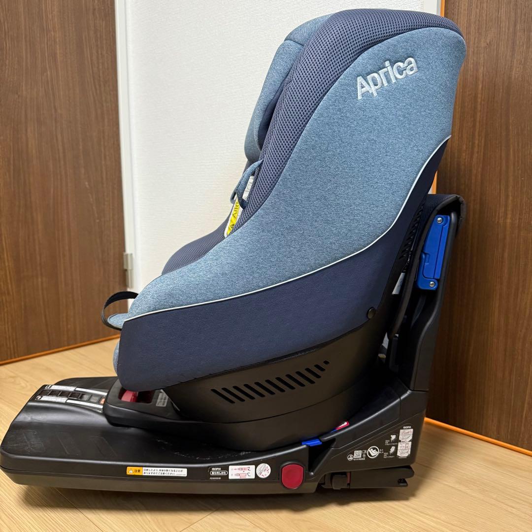 アップリカ チャイルドシート クルリラ AD 使用回数少なめ 美品 シート回転型