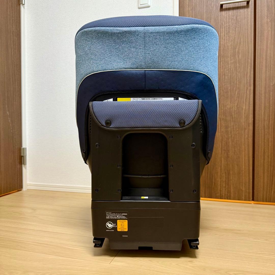 アップリカ チャイルドシート クルリラ AD 使用回数少なめ 美品 シート回転型