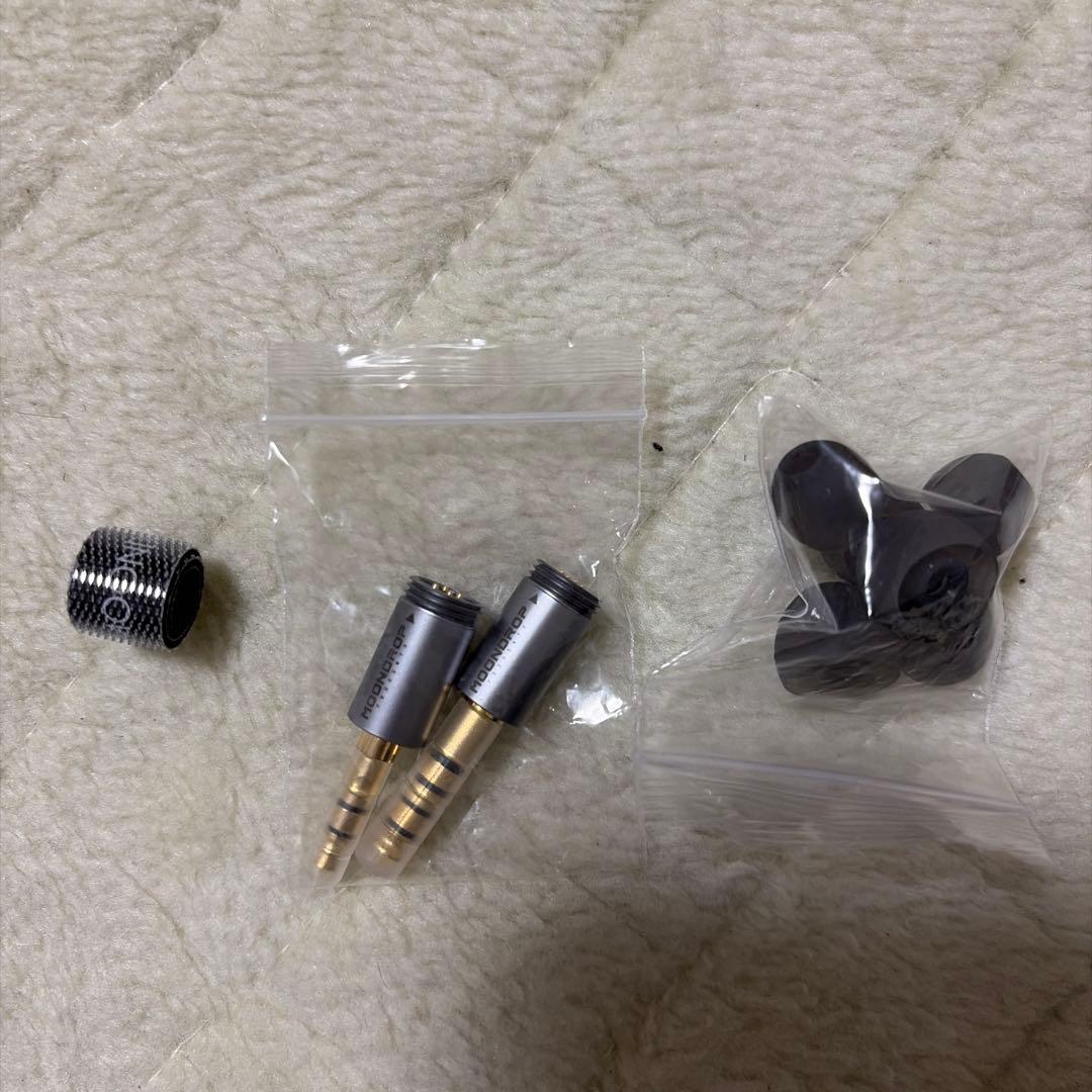 イヤホン TAGO STUDIO x MOONDROP Harmon SP