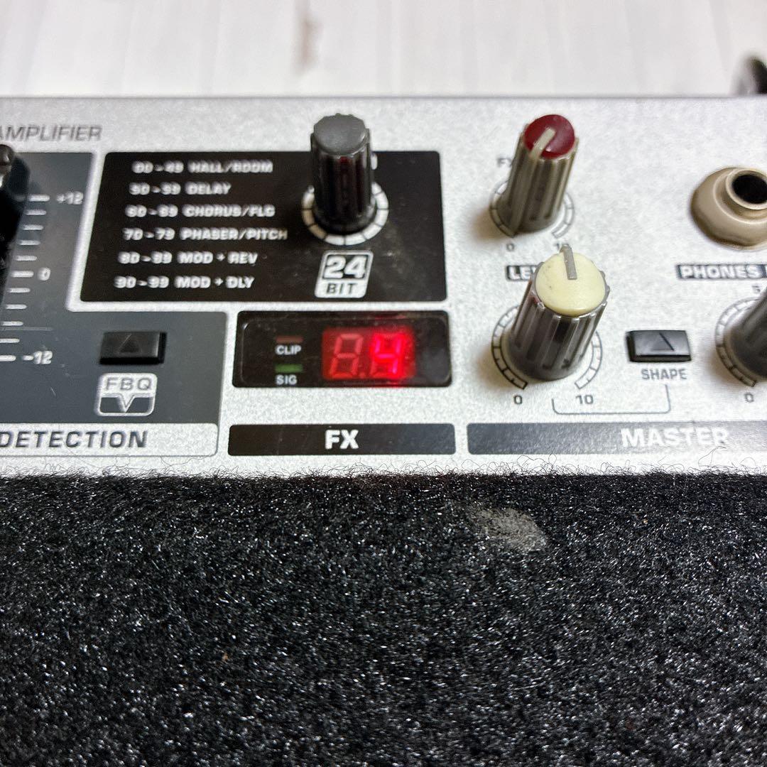 BEHRINGER ULTRATONE K1800FXキーボードアンプ 4ch