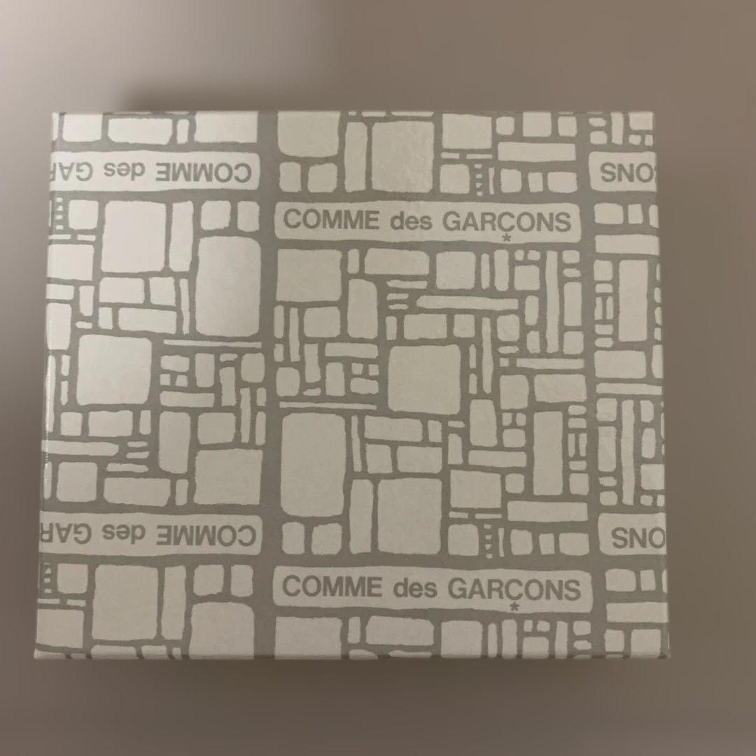え*め様 COMME des GARCONS 財布　新品未使用