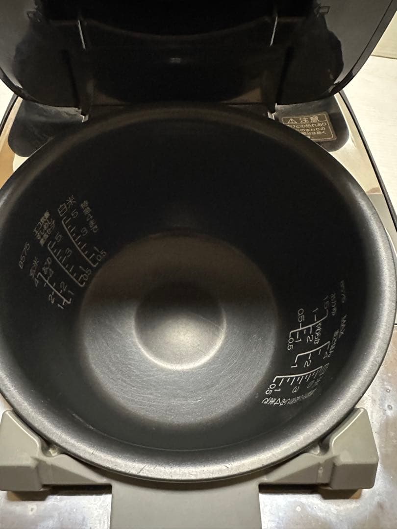 象印 炎舞炊き 圧力IH炊飯ジャーNW-LA10 2020年製