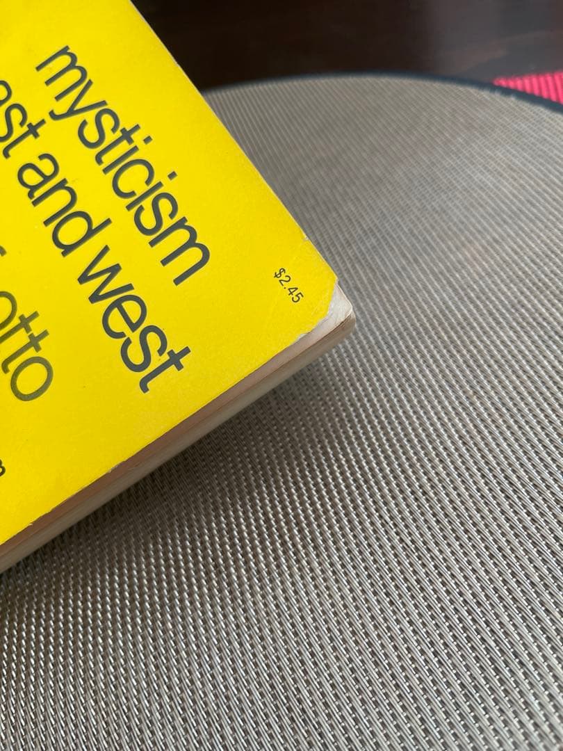 洋書 mysticism east and west