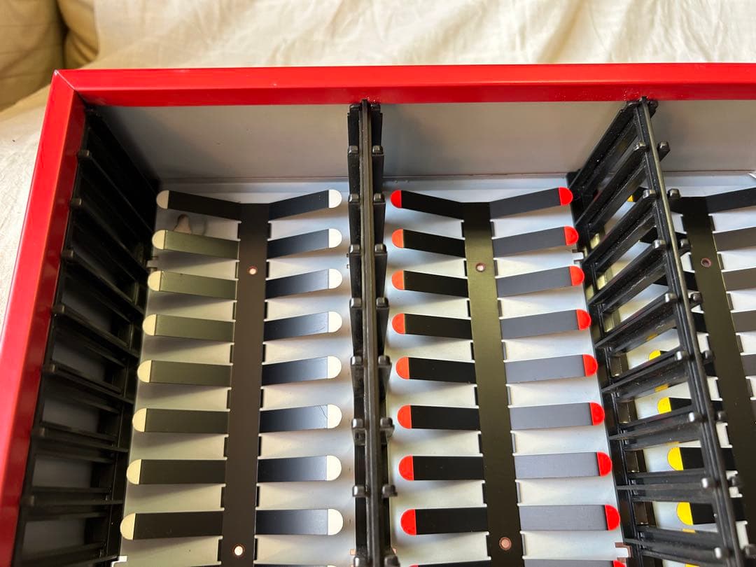 Cassette City 100本収納　赤色