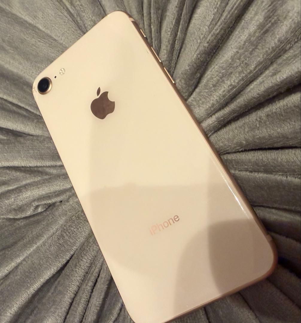 Apple iPhone 8 ゴールド 本体