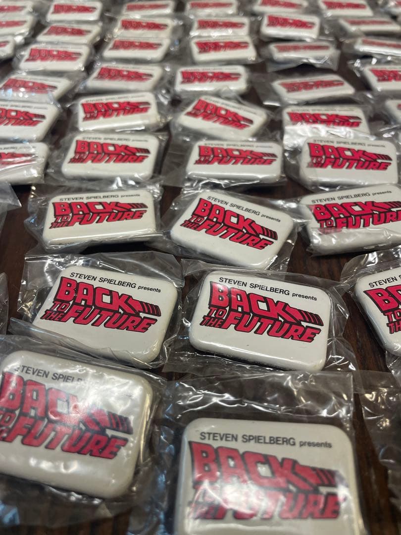バッジ　200個　BTTF バックトゥザフューチャー