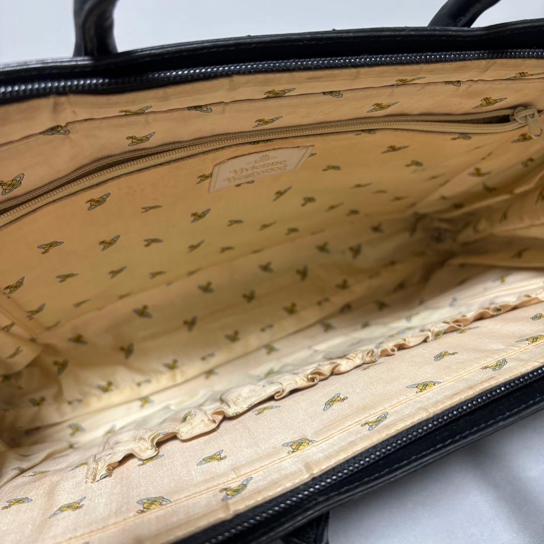 良品✨ヴィヴィアンウエストウッド ビジネスバッグ レザー 黒 オーブロゴ 金具