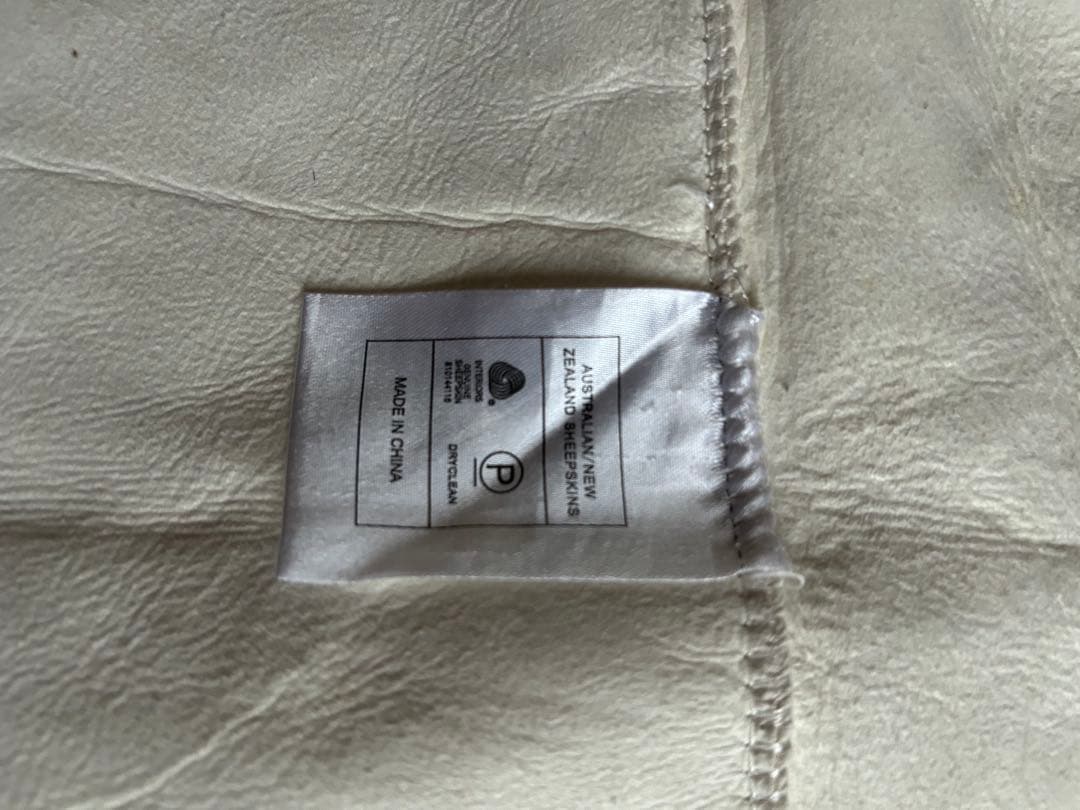 ホワイト羊毛ラグ 長方形　180×70