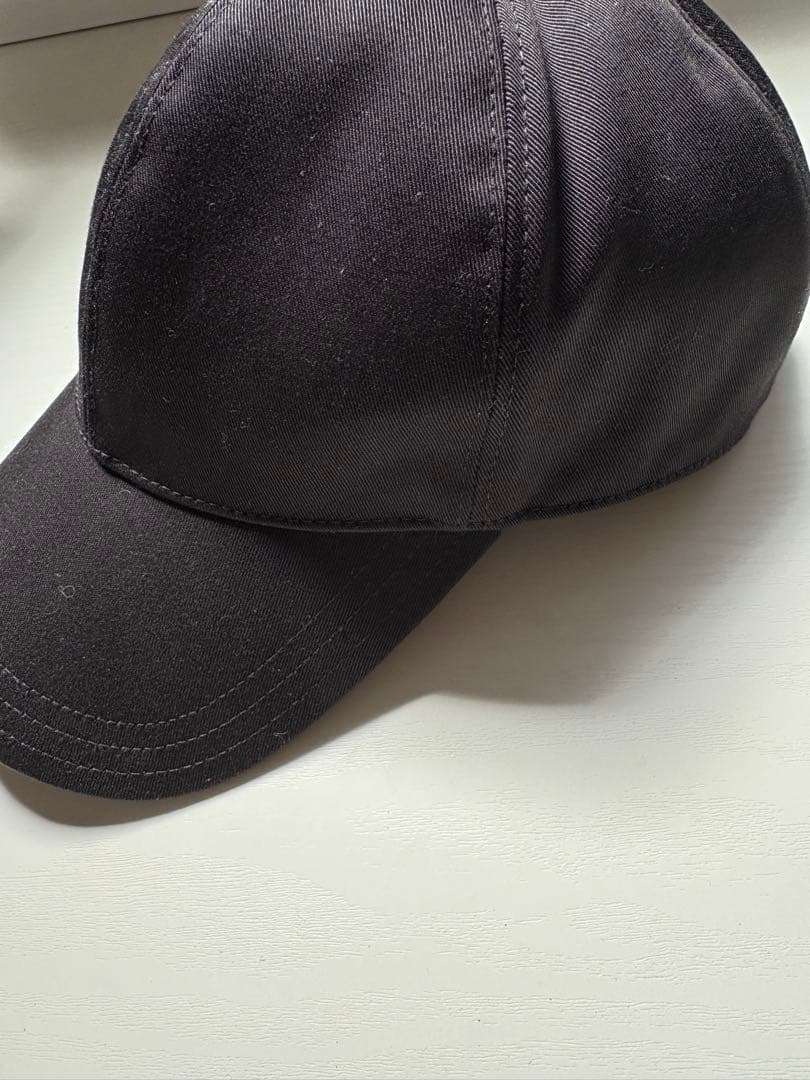 PRADA ブラックキャッププラダ